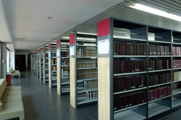 在車棚、圖書館、實驗室等安裝監(jiān)控 在車棚、圖書館、實驗室等安裝監(jiān)控