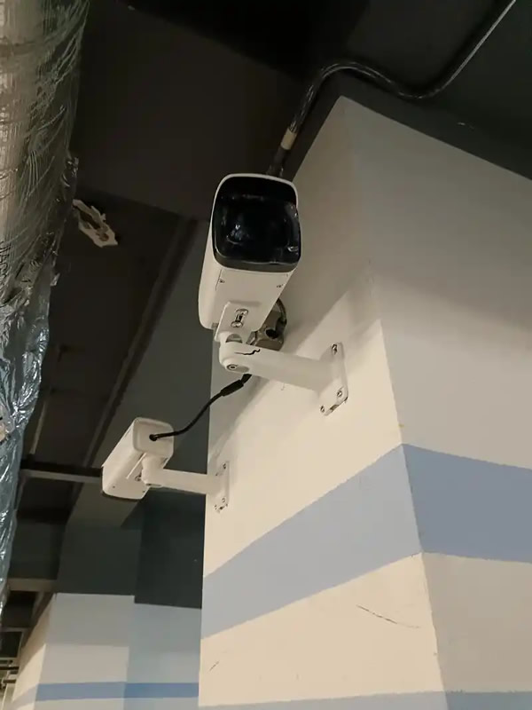 安裝監(jiān)控?cái)z像頭價(jià)格 監(jiān)控?cái)z像頭安裝收費(fèi) 安裝監(jiān)控?cái)z像頭價(jià)格 監(jiān)控?cái)z像頭安裝收費(fèi)